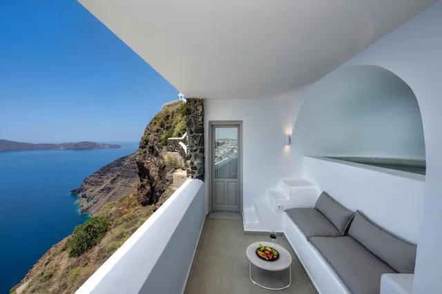 Master, Suite, Volcano View, Bathtub، Ira Hotel Spa 6/9