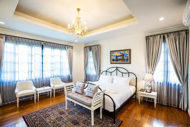 Suite, King Bed, Merchant Villa 5/8