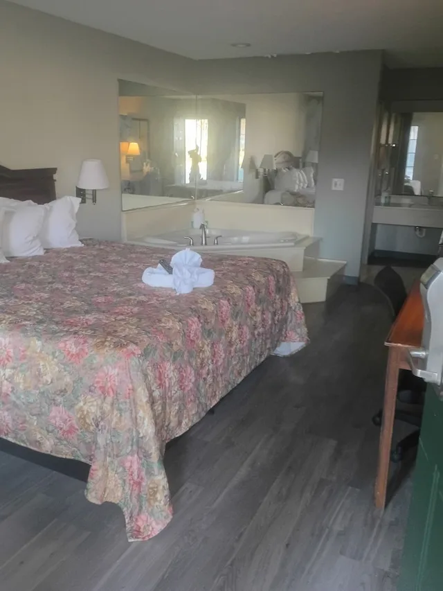 غرفة أساسية مفردة بسرير كينج، Americas Best Value Inn & Suites Slidell 5/8