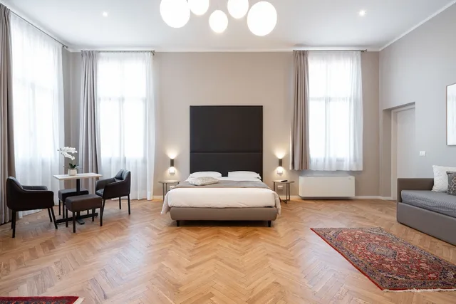 Historical, Junior Suite, Superior, Double Bed, Sofa، Hotel Palazzo Martinelli Dolfin 2/2