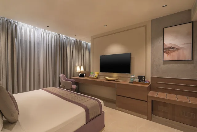 غرفة سيغنتشر بسرير كينج، Grand Residency Service Apartment 2/4
