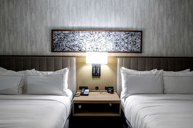 غرفة بسريرين كوين لذوي الإعاقة، Double Tree By Hilton Sulphur Lake Charles 2/5