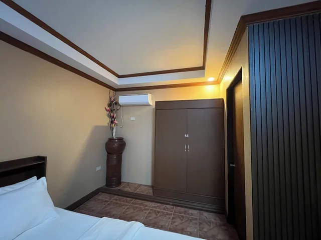Family, Queen Bed, Rossa Hotel 7/10