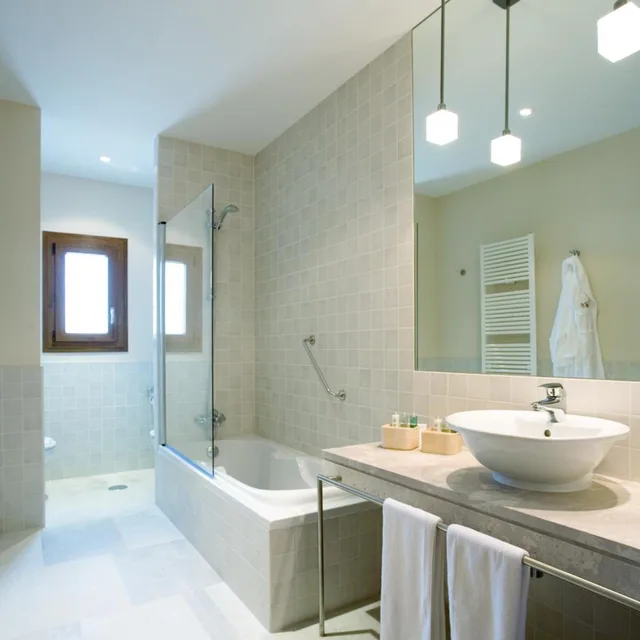جناح جونيور، Vino Spa Lavida 9/10