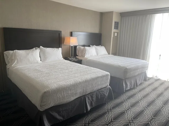 Room, 2 Queen Beds, The Hotel Ml 1/6