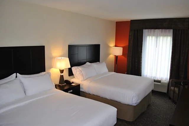 غرفة بسريرين لذوي الإعاقة، HOLIDAY INN EXPRESS SALEM 1/1