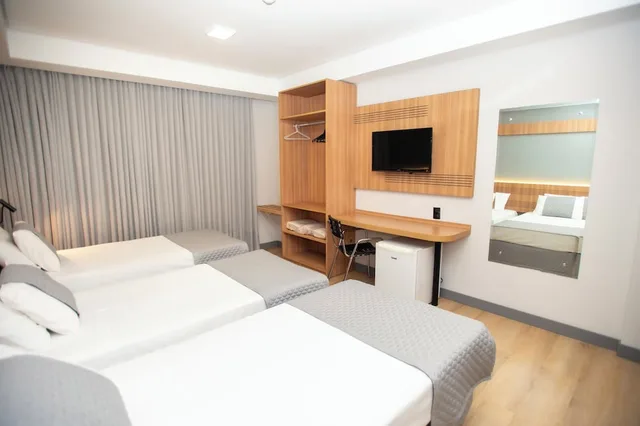 غرفة تنفيذية ثلاثية بسريرين منفصلين وثلاثة أسرّة، Delcas Hotel 3/4