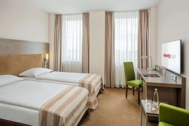 Business, Twin Beds, INTERCITYHOTEL HANNOVER 1/1