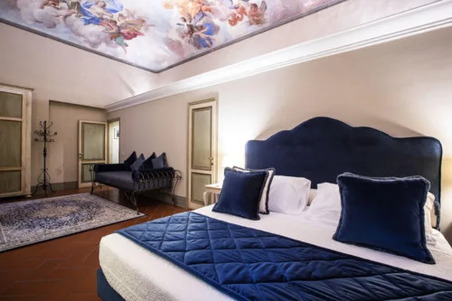 جناح جونيور ثلاثي، Hotel Burchianti 2/3