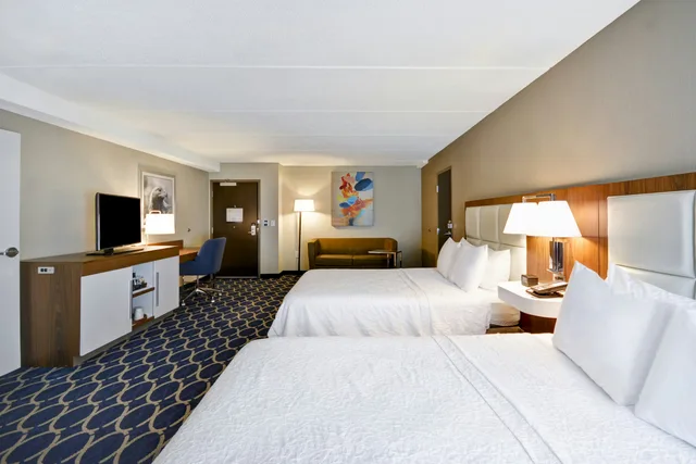 غرفة بسريرين كوين مع أريكة لذوي الإعاقة، Hampton Inn Auburn 1/3