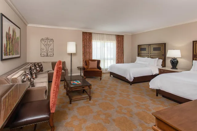 1 Bedroom, Studio, Suite, City View, Westin Riverwalk Hotel 1/3