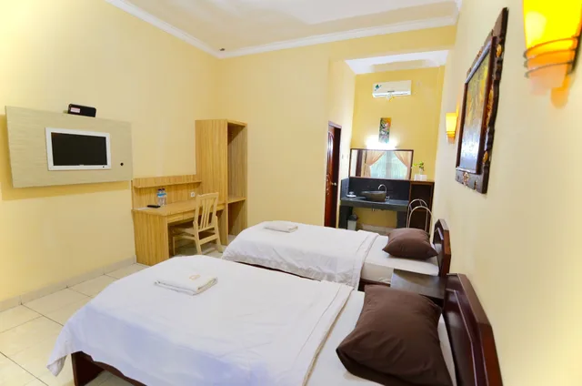 Standard, Double Bed, Transit Hotel 7/10