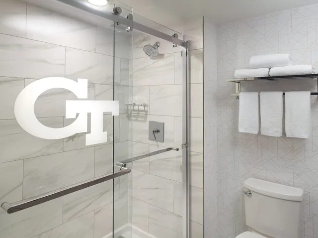 غرفة ديلوكس بسرير كينج، Georgia Tech Hotel and Conference Center 2/2