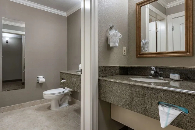 غرفة بسرير كينج، Hampton Inn Ukiah CA 4/6