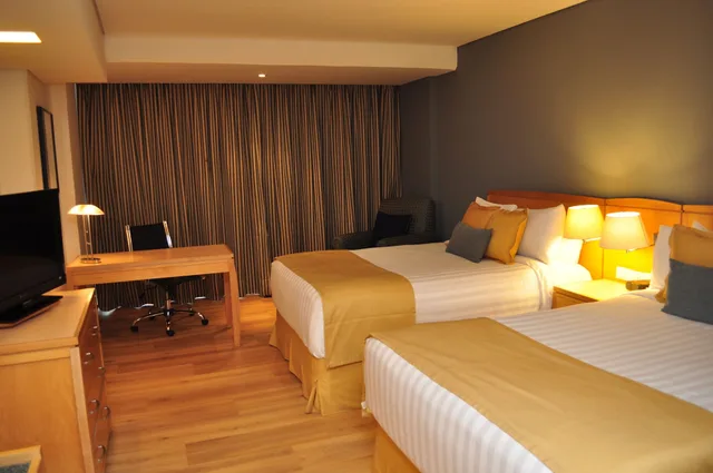 غرفة بسريرين مزدوجين، Radisson Paraiso Hotel Mexico City 1/4