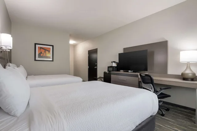 غرفة قياسية بسريرين كوين، Best Western Nsu Inn 4/6
