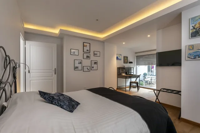 غرفة سيغنتشر بسرير مزدوج، The Originals City, Hotel de la Balance, Montbeliard 3/10