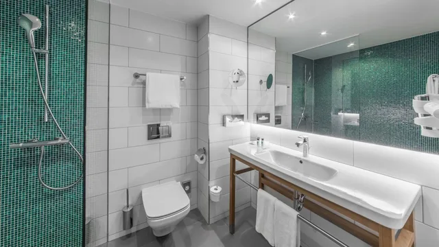 غرفة قياسية بسرير فردي بإطلالة على الفناء، Holiday Inn Munich Leuchtenbergring, an IHG Hotel 7/9