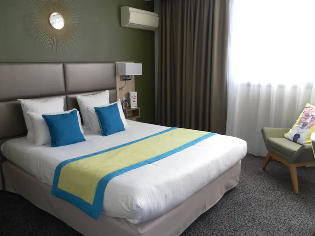 غرفة قياسية بسرير مزدوج، KYRIAD PRESTIGE BORDEAUX OUEST - MERIGNAC 2/4