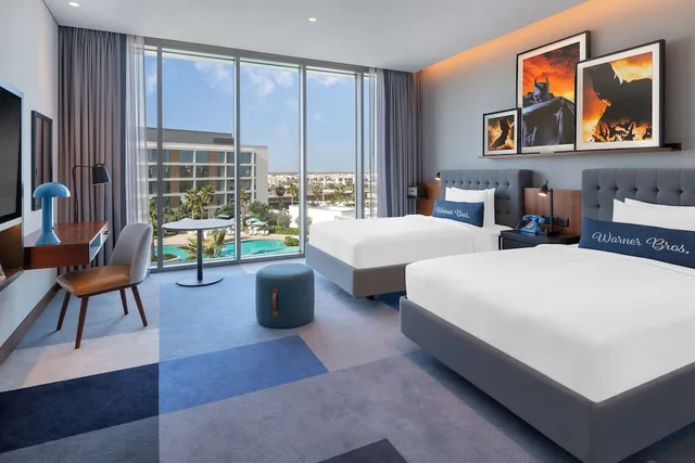 Artist, 2 Double Beds, Pool View، The WB Abu Dhabi, Curio Collection by Hilton 2/5
