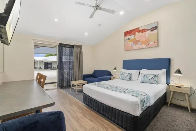 غرفة سوبيريور بسرير كوين، Caboolture Central Motor Inn 1/4