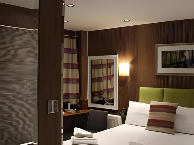 غرفة ثلاثية بسرير مزدوج وسرير فردي، The Cheshire Hotel 5/10