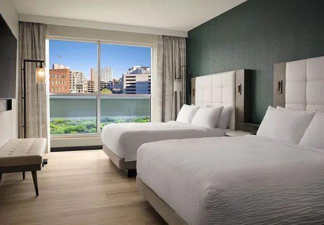 غرفة بسريرين كوين، Tempo by Hilton Nashville Midtown 3/5