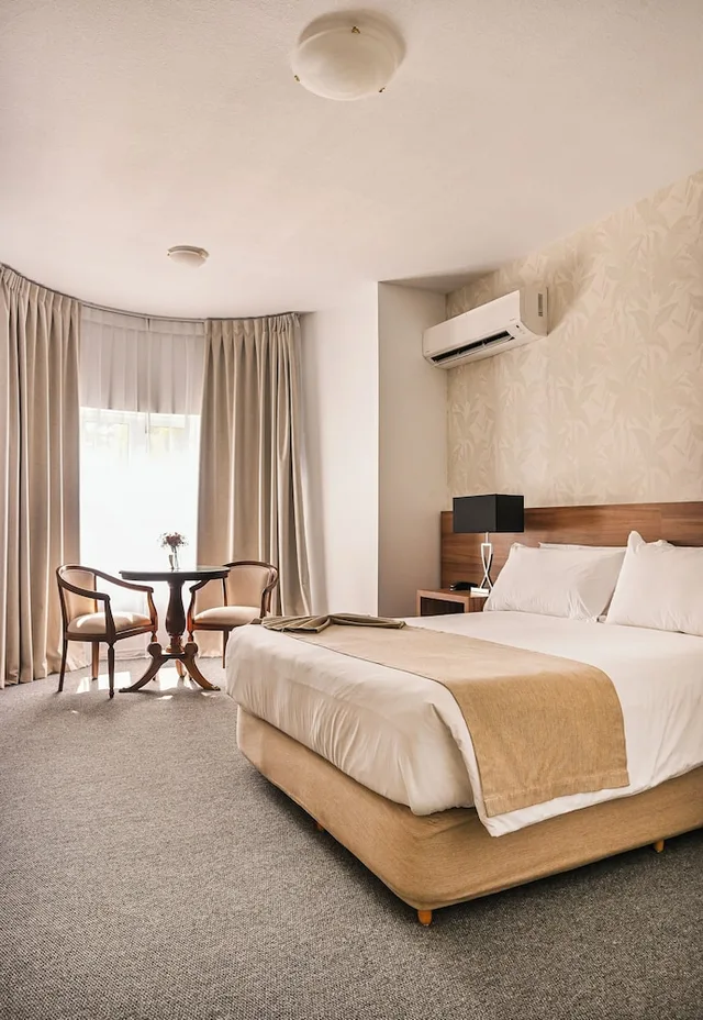غرفة فاخرة بسرير كوين، Parque Hotel Jean Clevers 2/10