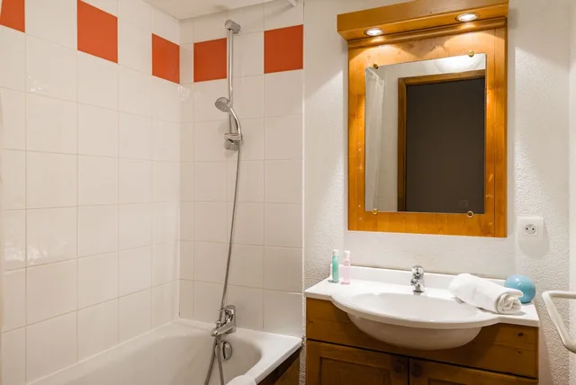 3 Bedrooms, 2 Bedrooms, Cabin, Apartment، Residence Lagrange Vacances Les Fermes de Samoens 2/2