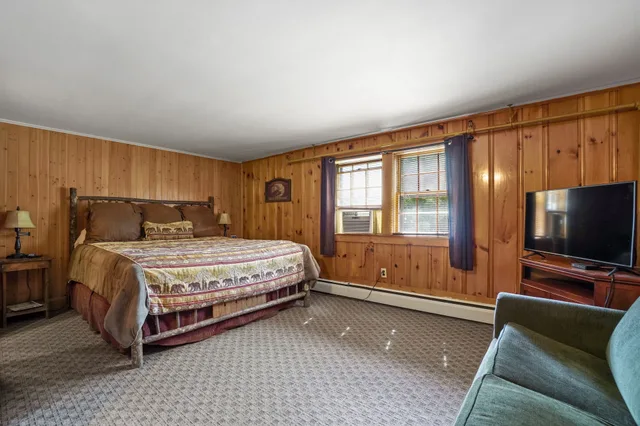 غرفة بريميوم بسرير كينج مع أريكة، Whitney Apos S Inn At Jackson 3/8