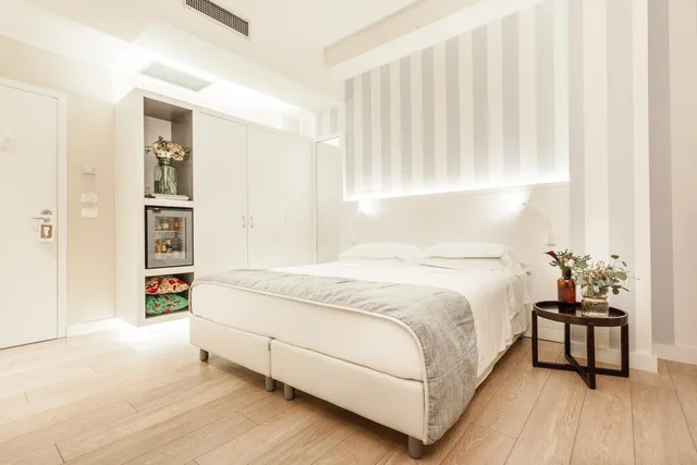 Superior, Queen Bed, Side Sea View، Villa Rosa Riviera 3/8