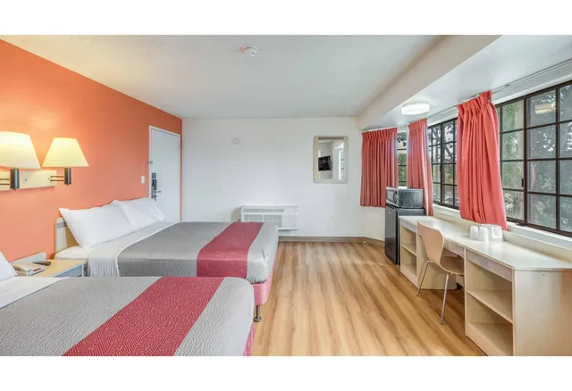 غرفة رباعية بسريرين مزدوجين، Motel6 Fairfield, CA - North 2/9