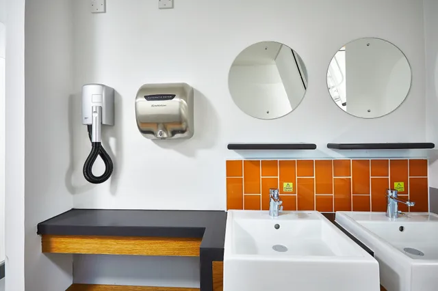 سكن مشترك مختلط بأربعة أسرّة وأسرّة بطابقين بحمام مشترك، St Christopher S Inn Hostels 8/10