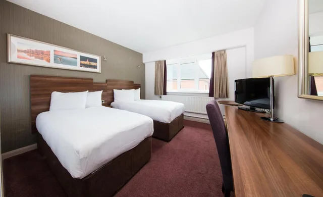 غرفة قياسية بسرير مزدوج أو سريرين منفصلين، Leonardo Hotel Cork 6/9