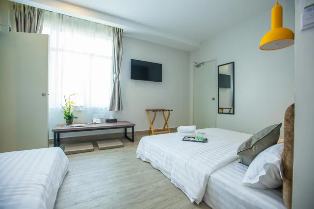 غرفة عائلية ثلاثية، Bzz Hotel 3/10