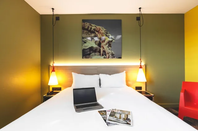 غرفة قياسية بسرير كوين، Ibis Styles Lyon Confluence Hotel 2/8