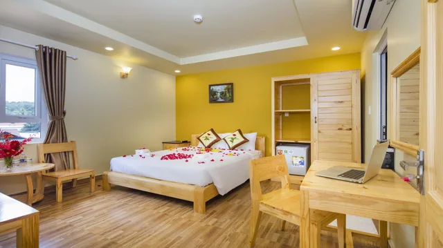 غرفة ديلوكس عائلية بسريرين مزدوجين بإطلالة على البحر، Lucky Phu Quoc Hotel 1/1