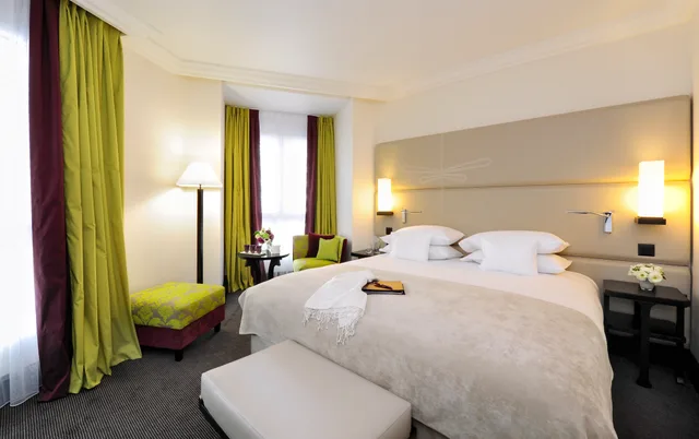 جناح جونيور، Hotel Tiffany By Fassbind 1/1