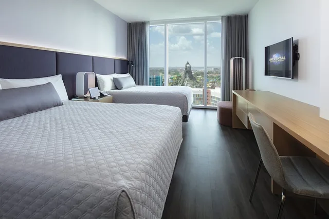غرفة قياسية بسريرين كوين، Universal's Aventura Hotel 1/3