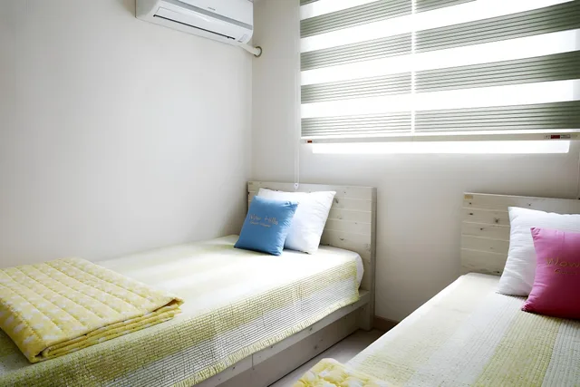 Female Only, 2 Double Beds، Wow Hills Guest House 1/2