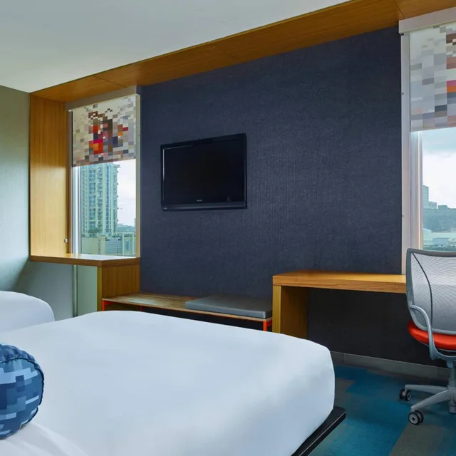 Aloft, Guest Room, 2 Queen Beds، Aloft Houston Galleria Hotel 3/8