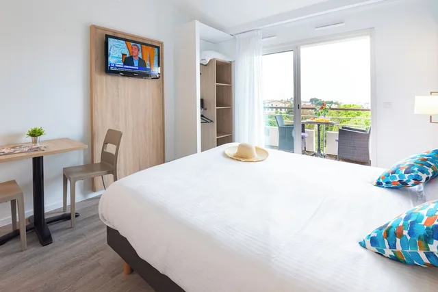 استوديو سوبيريور بسرير مزدوج، Zenitude Hotel-Residences Le Cannet 6/7