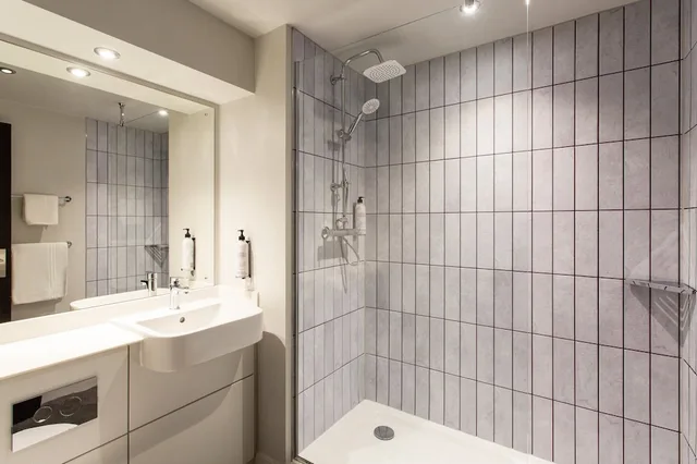 غرفة سوبيريور بسرير كينج، Premier Inn Glasgow Newton Mearns (M77 J4) 3/3