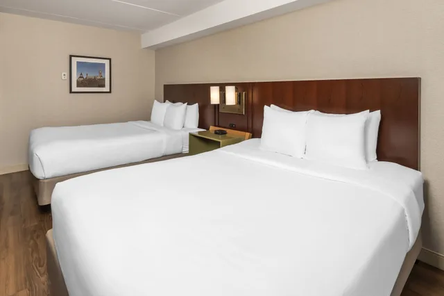 غرفة بسريرين كوين يُسمح فيها بالحيوانات الأليفة، Comfort Inn West Kanata 4/10