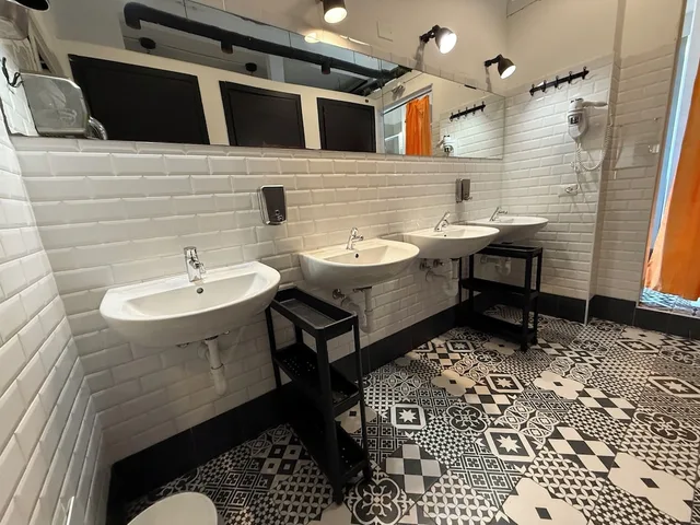 Female Dorm, Female Only, 6 People، QUO Milano 4/5