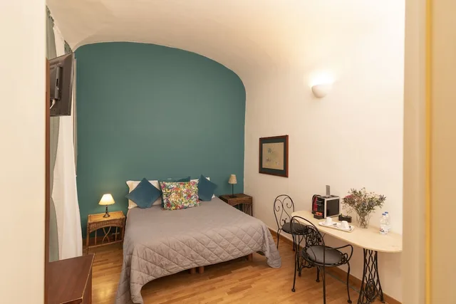Room, Double Bed, B B La Casa Di Amy 4/10