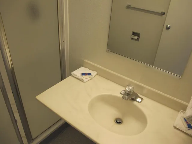 غرفة بسرير كوين لذوي الإعاقة، Motel6 Ontario, OR 5/5
