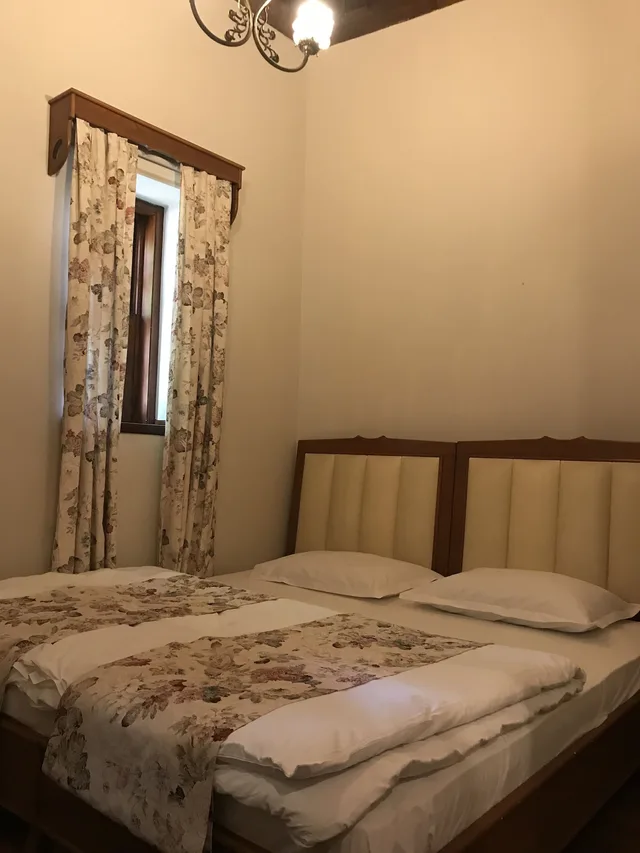Standard, Triple, 1 King and 1 Single Beds, Courtyard View, Ninova Pension 2/4