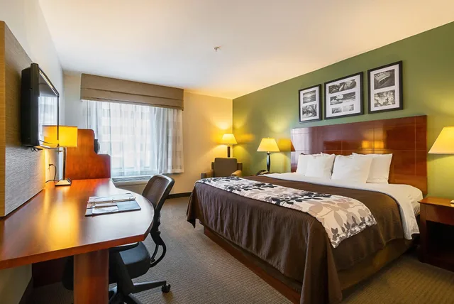 غرفة قياسية بسرير كينج، Sleep Inn & Suites Manchester 1/6