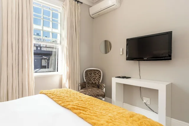 غرفة قياسية بسرير كوين، Long Street Boutique Hotel 2/7